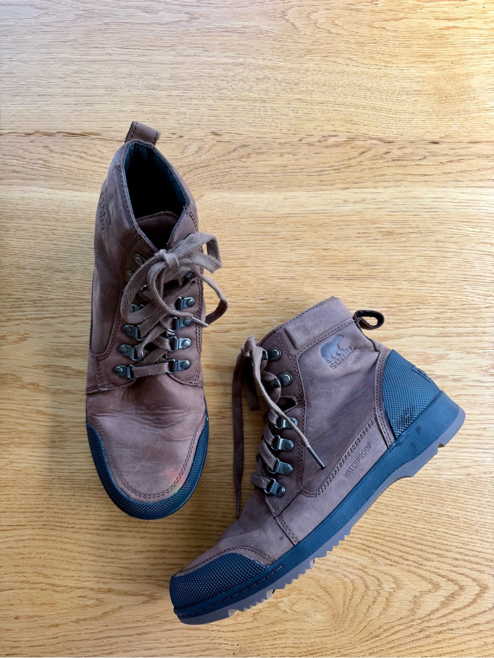 Sorel Men’s Brown Ankeny II Hiking Waterproof Mid Boots Fall, Winter Black Toes